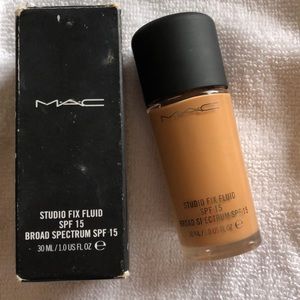 MAC studio fix fluid spf 15 shade NW35